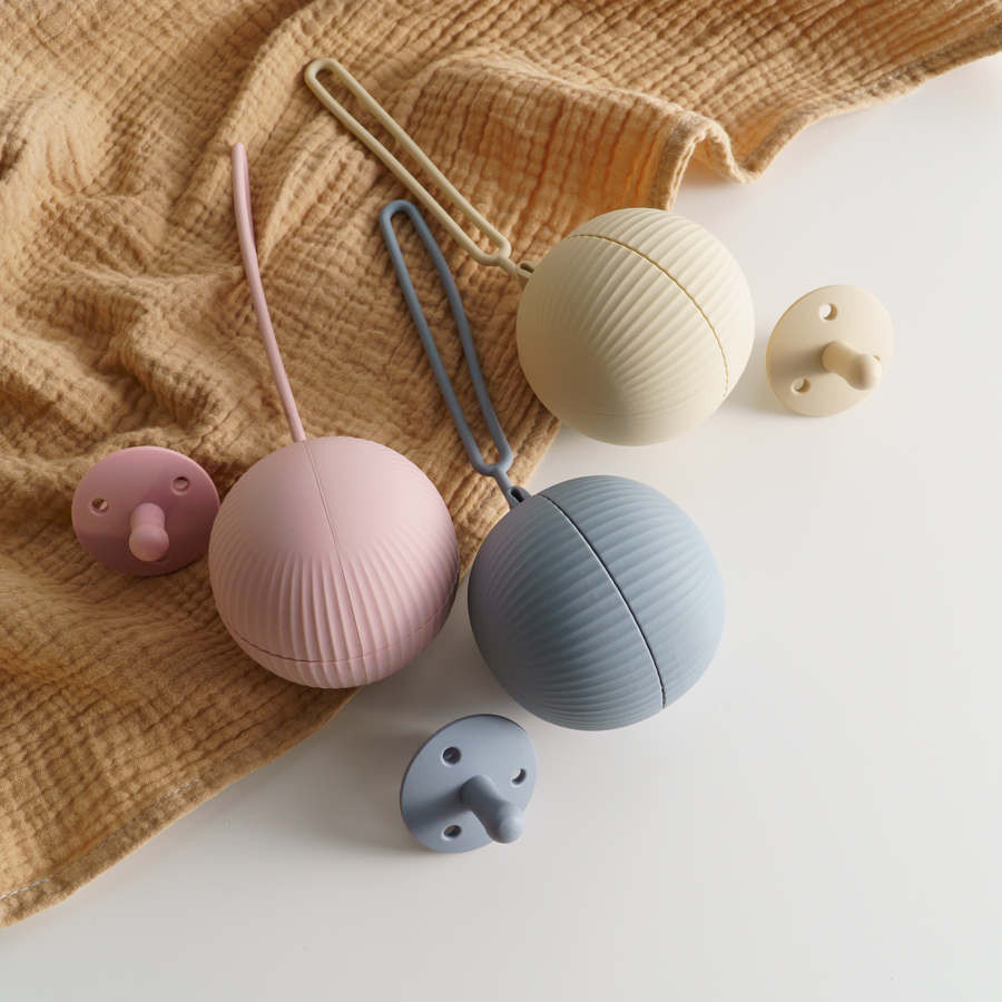 New Baby Pacifier Holder BPA F - огляд і ціна Baby Products Nipples