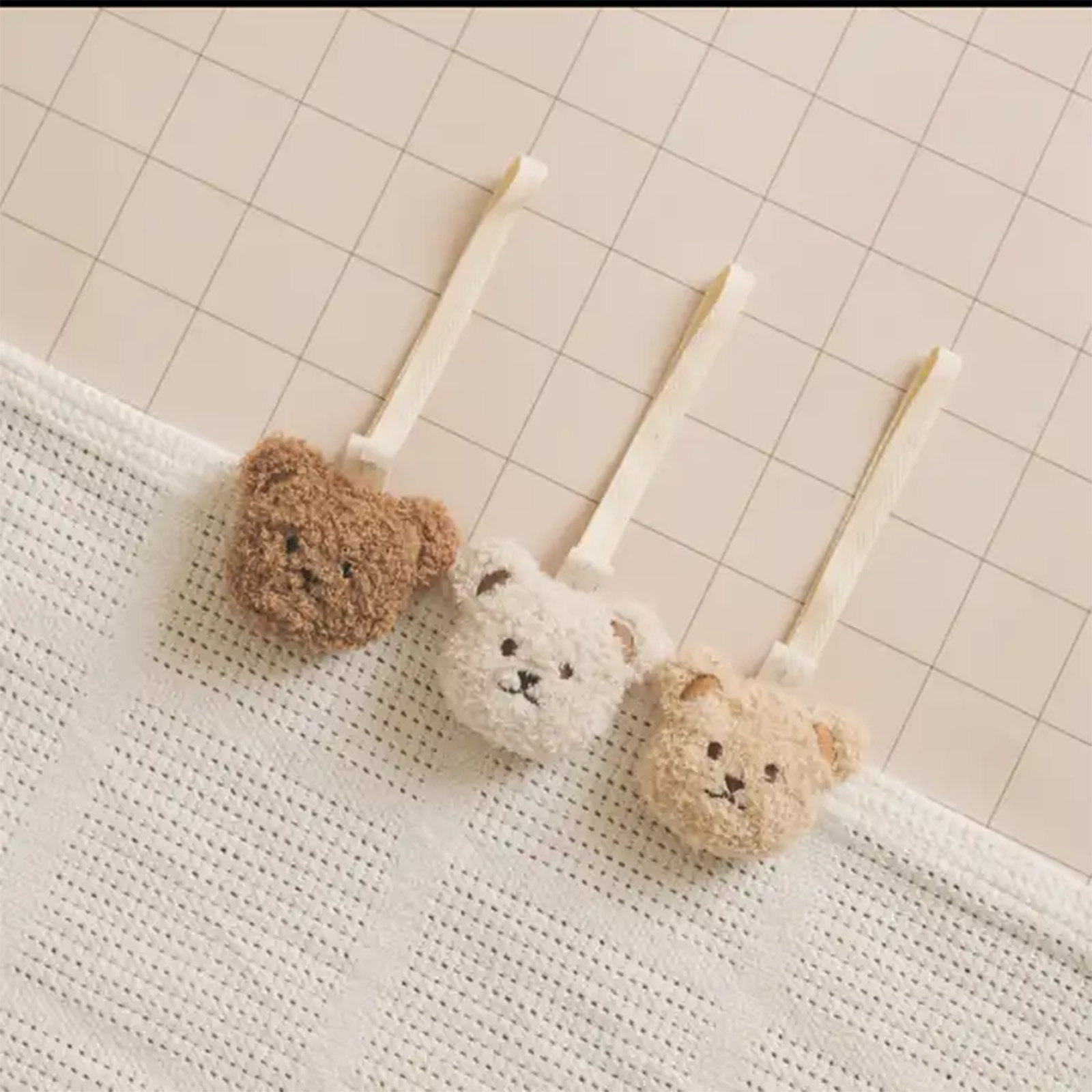 Fashion Teddy Pacifier Holder  - огляд і ціна Baby Products Nipples